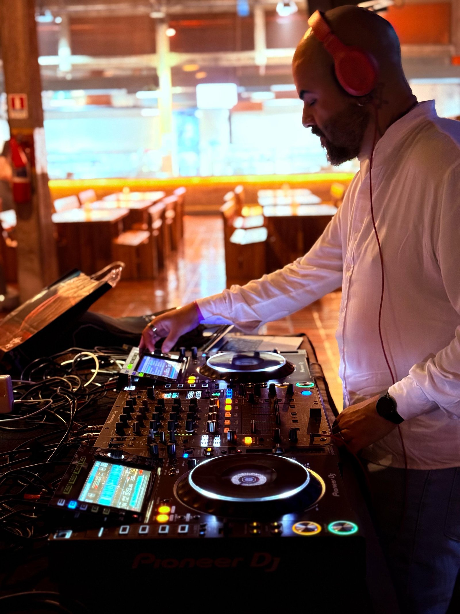 DJ Rodrigo Miranda em ação